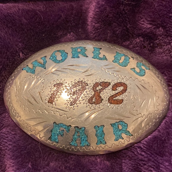Rare WORLD’s FAIR 1982 belt buckle (AZ)